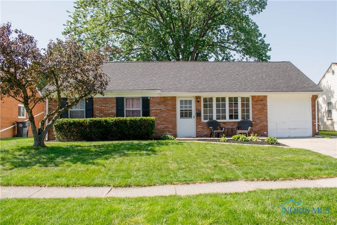1748 Parkway Drive - Photo 1