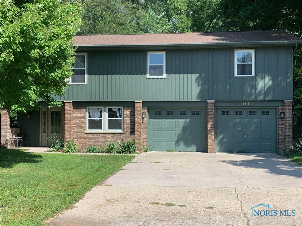 617 Lakeshore Drive - Photo 1