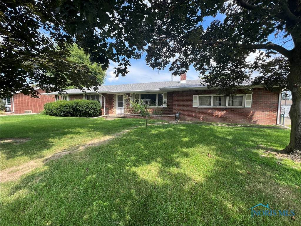 3343 Eastmoreland Drive - Photo 1