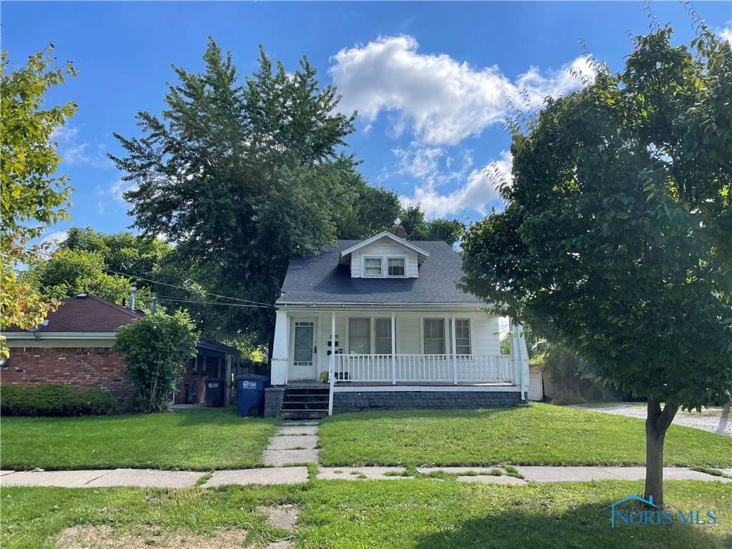 209 Eldred Avenue - Photo 1