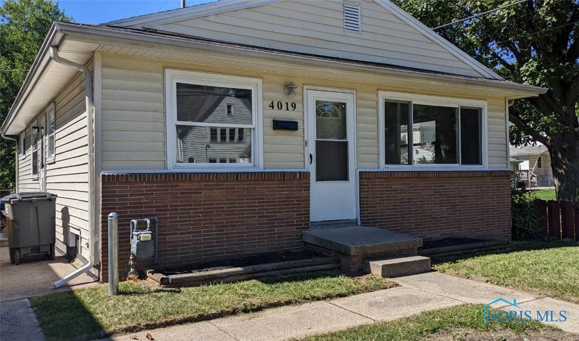 4019 Roanoke Road - Photo 1