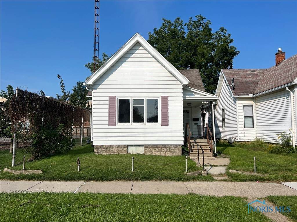 522 Raymer Boulevard - Photo 1