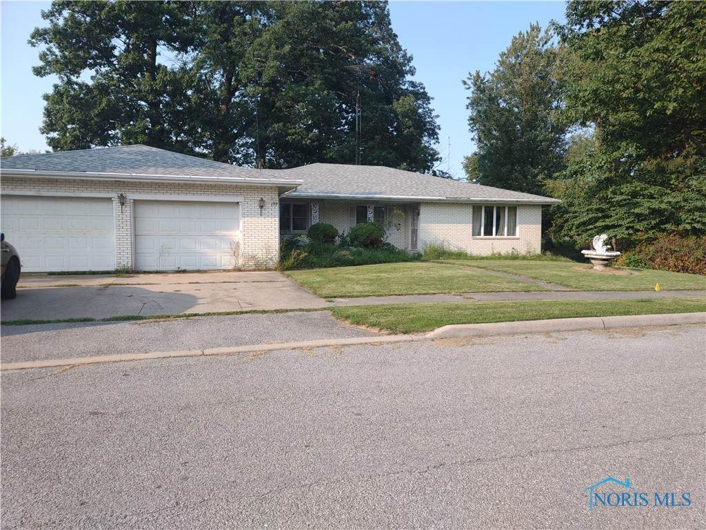 112 Harmon Street - Photo 1