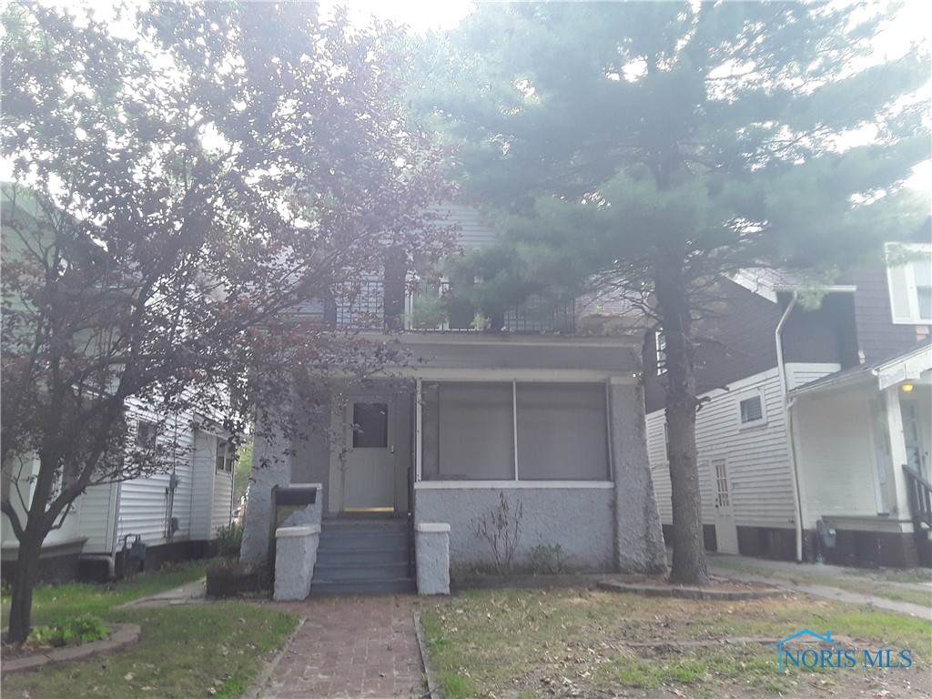 819 Geneva Avenue - Photo 1