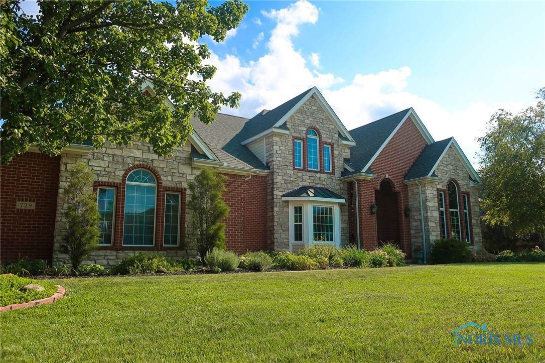 729 Pine Valley Drive - Photo 1