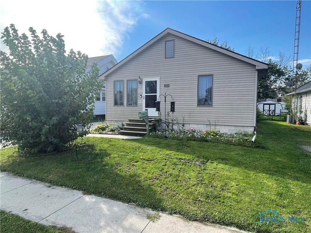 224 Perry Street - Photo 1