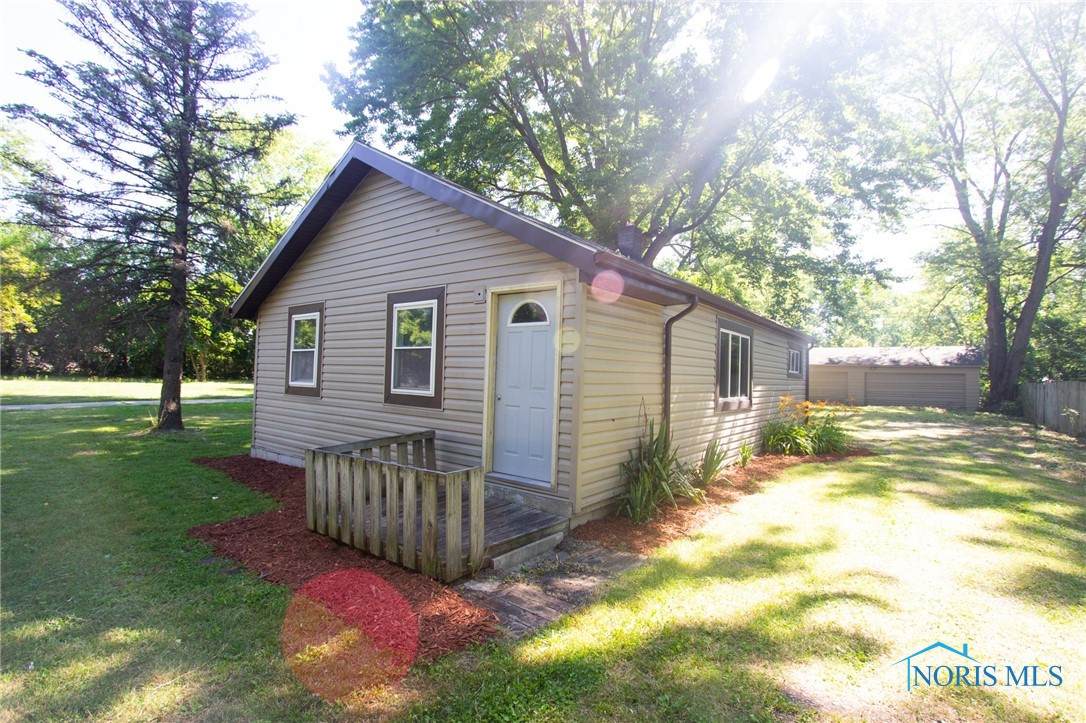 611 Wyman Street - Photo 1