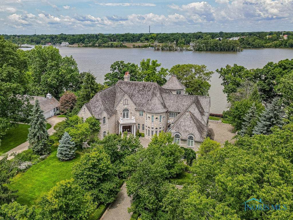 372 Riverside Drive - Photo 1