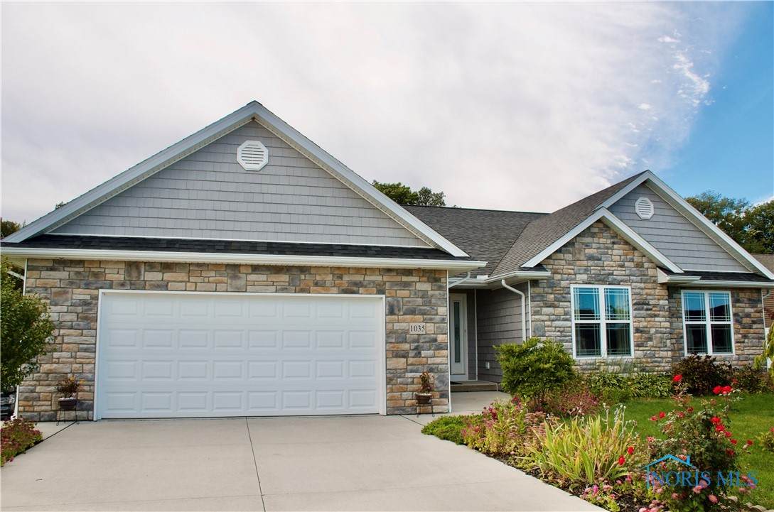 1035 White Birch Drive - Photo 1