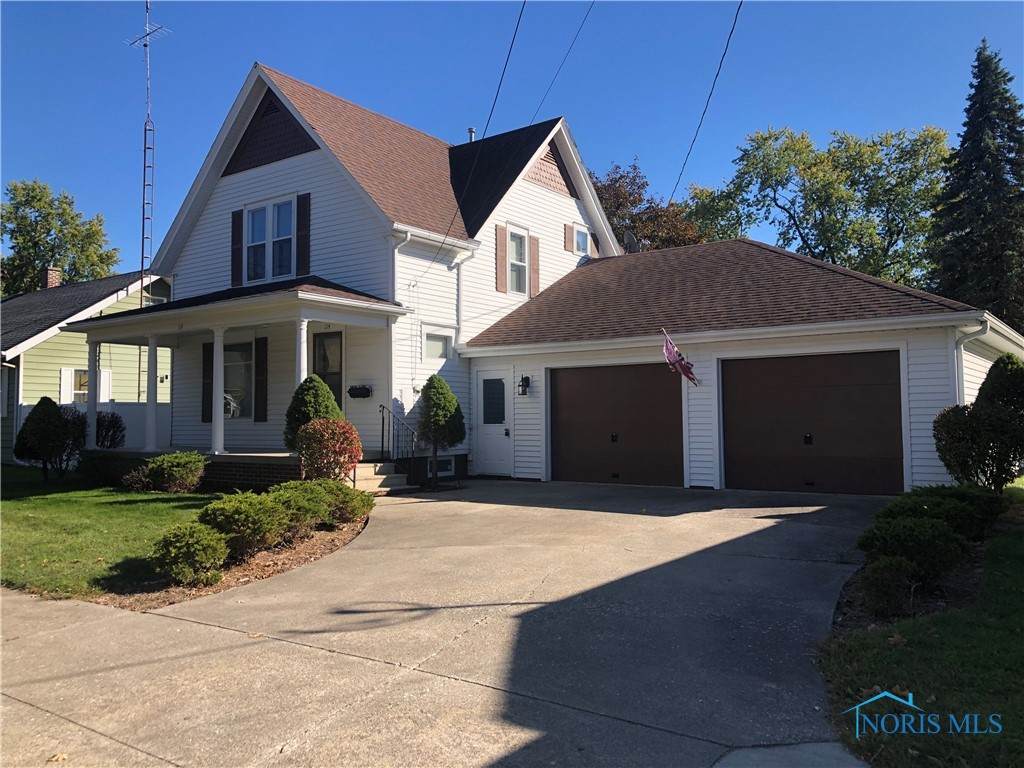 114 Lawrence Street - Photo 1