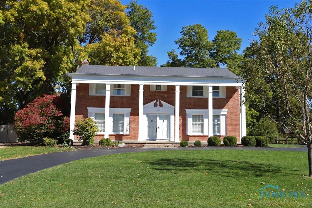 720 River Glen Road - Photo 1