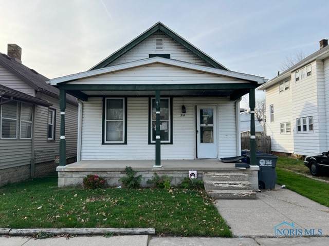 910 Forsythe Street - Photo 1