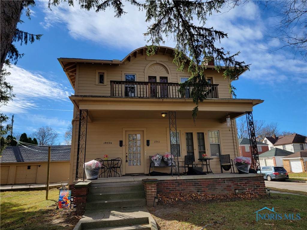 1953 Christie Street - Photo 1