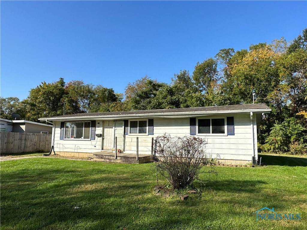 727 Spruce Street - Photo 1