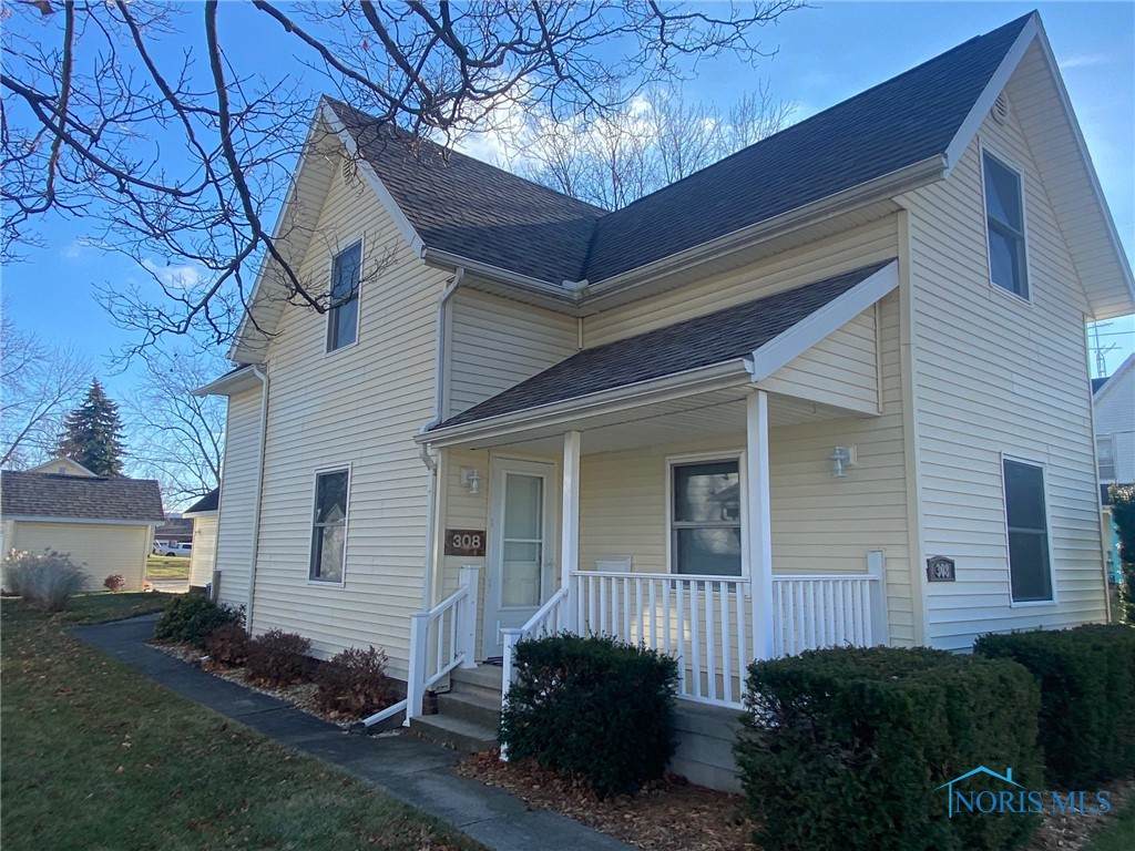 308 Middle Street - Photo 1