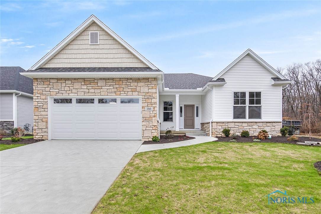7515 King Acres Drive - Photo 1