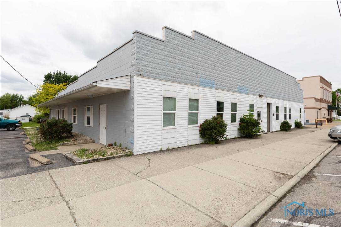208 Washington Street - Photo 1