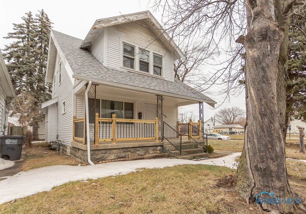742 Spencer Street - Photo 1
