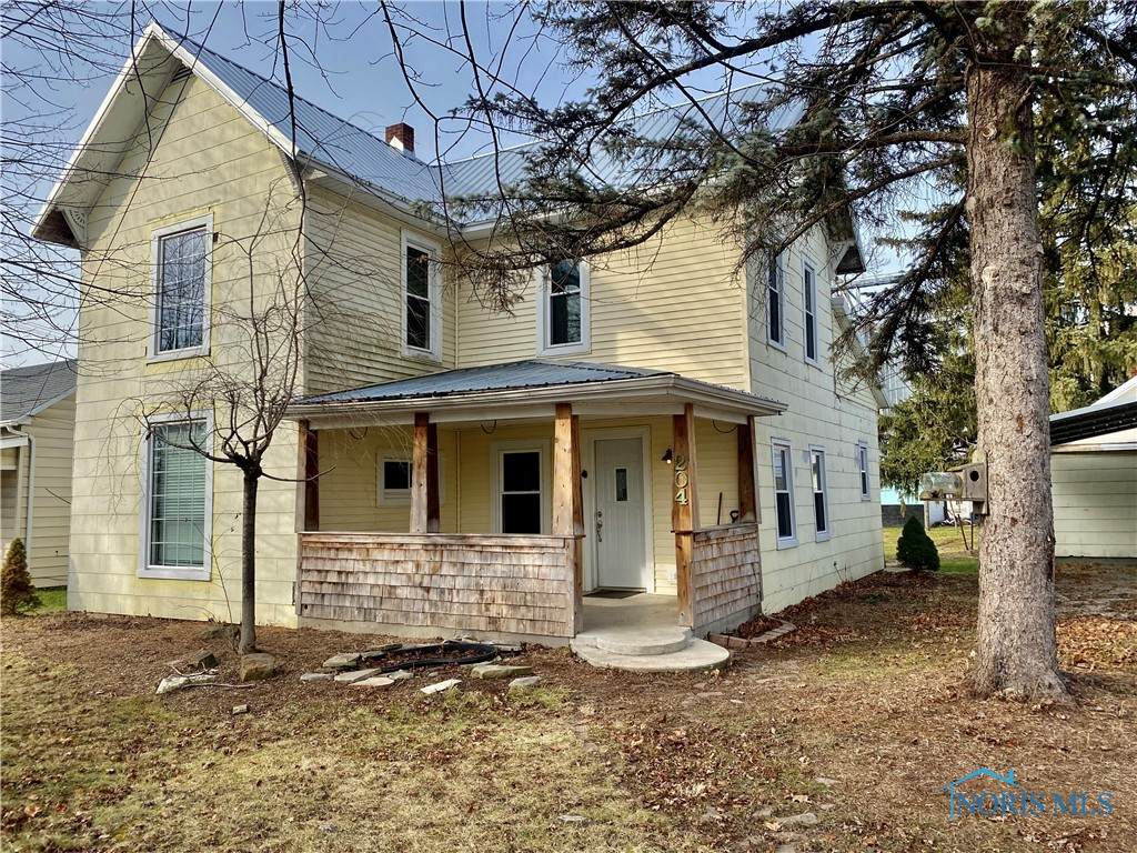 204 Washington Street - Photo 1