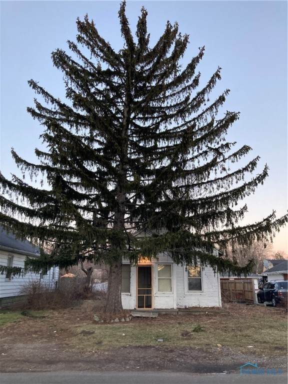 1444 Primrose Avenue - Photo 1