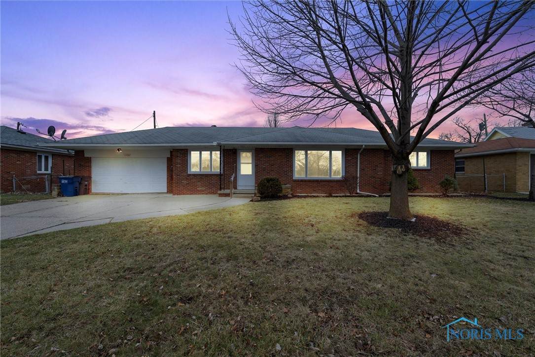 1764 Spencer Street - Photo 1