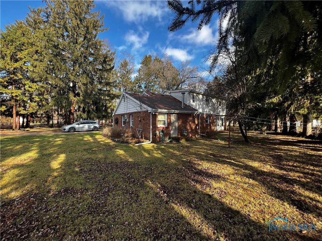 513 Riverside Drive, Rossford, OH 43460 (MLS 6097312) Key Realty