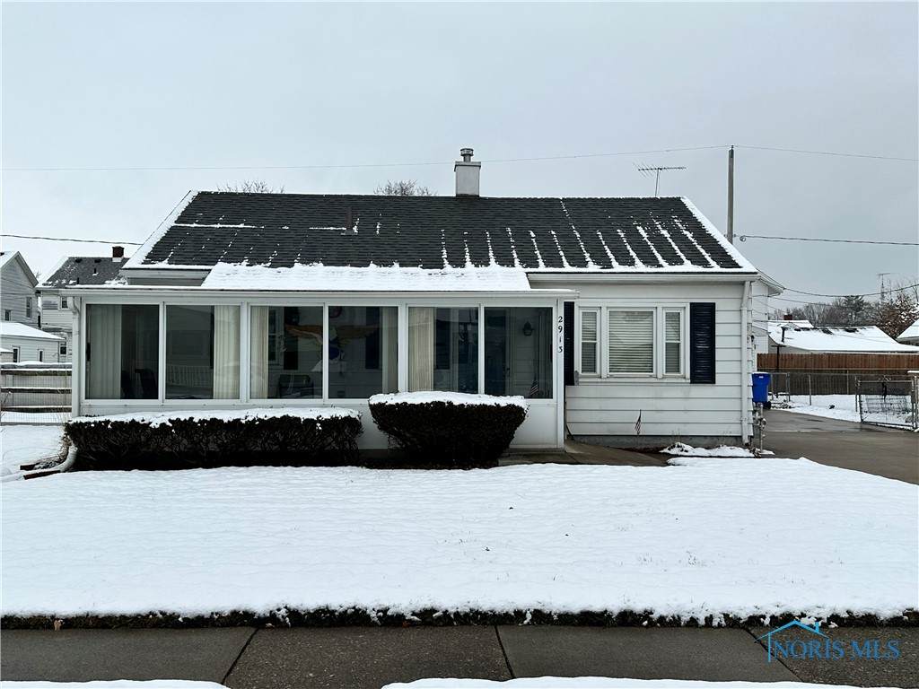 2913 117th Street - Photo 1