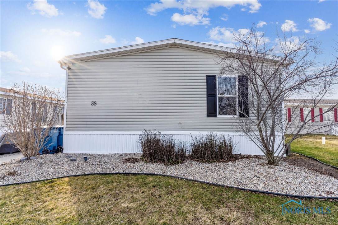 27484 Oregon Road 88, Perrysburg, OH 43551 (MLS 6111458) Key Realty