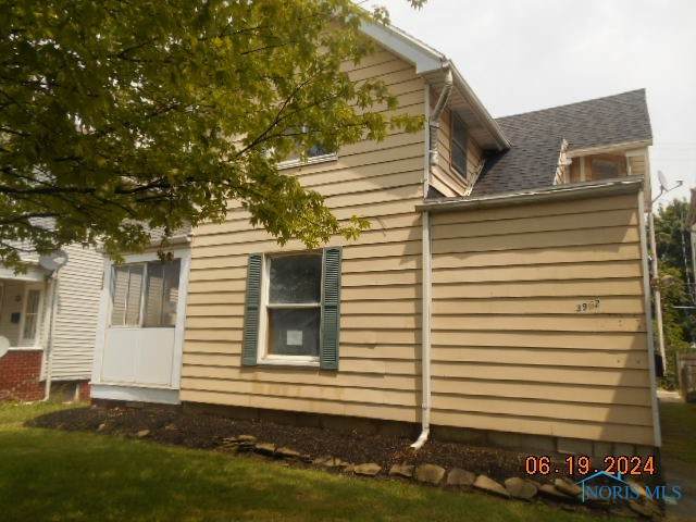 3954 Woodhaven Drive - Photo 1