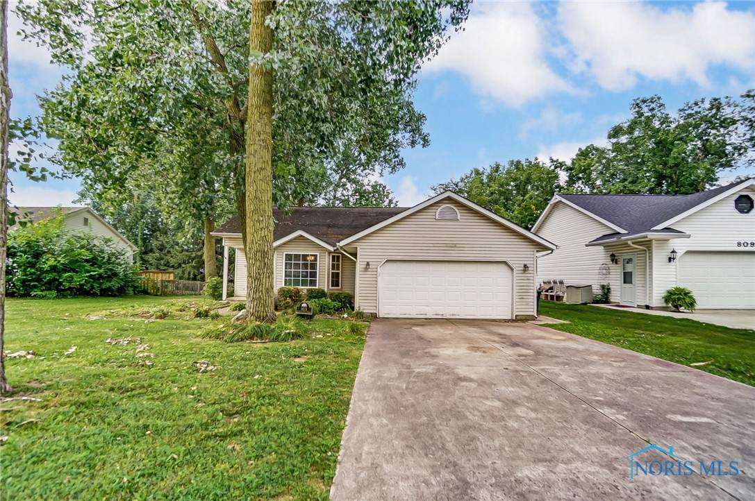 813 Hill Trail - Photo 1
