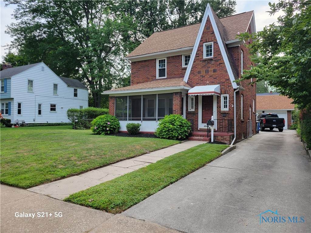 3525 Wyckliffe Parkway - Photo 1