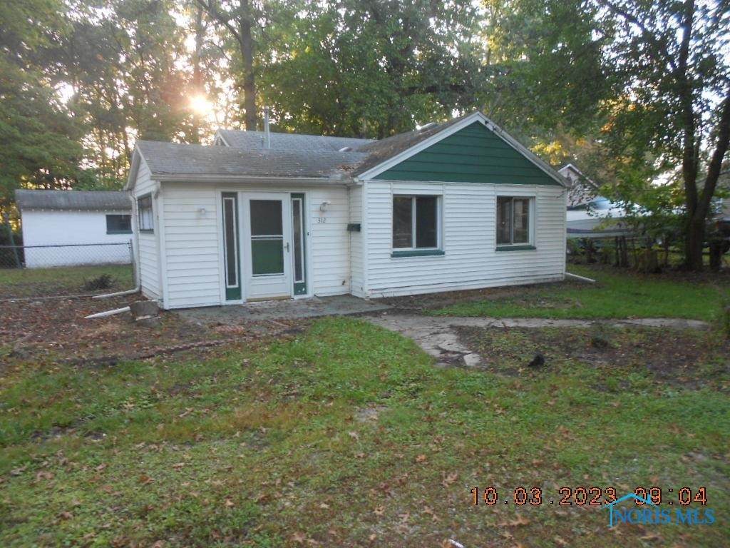 312 Hayes Road - Photo 1