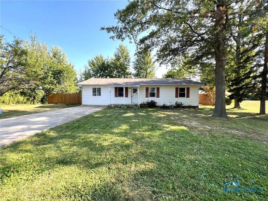 403 Daisy Street - Photo 1