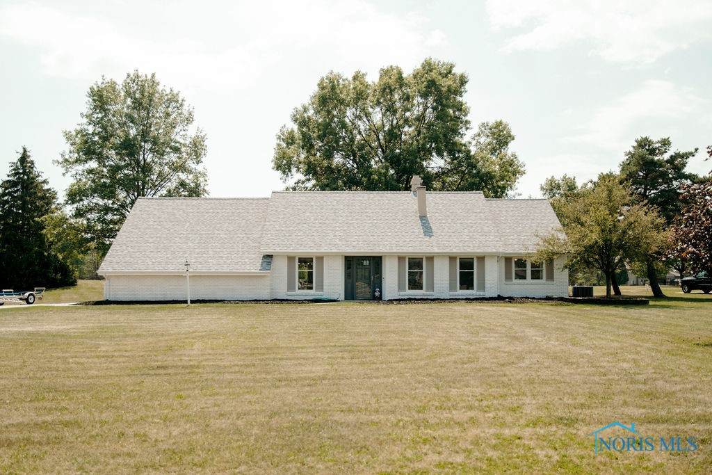 119 Country Club Road - Photo 1