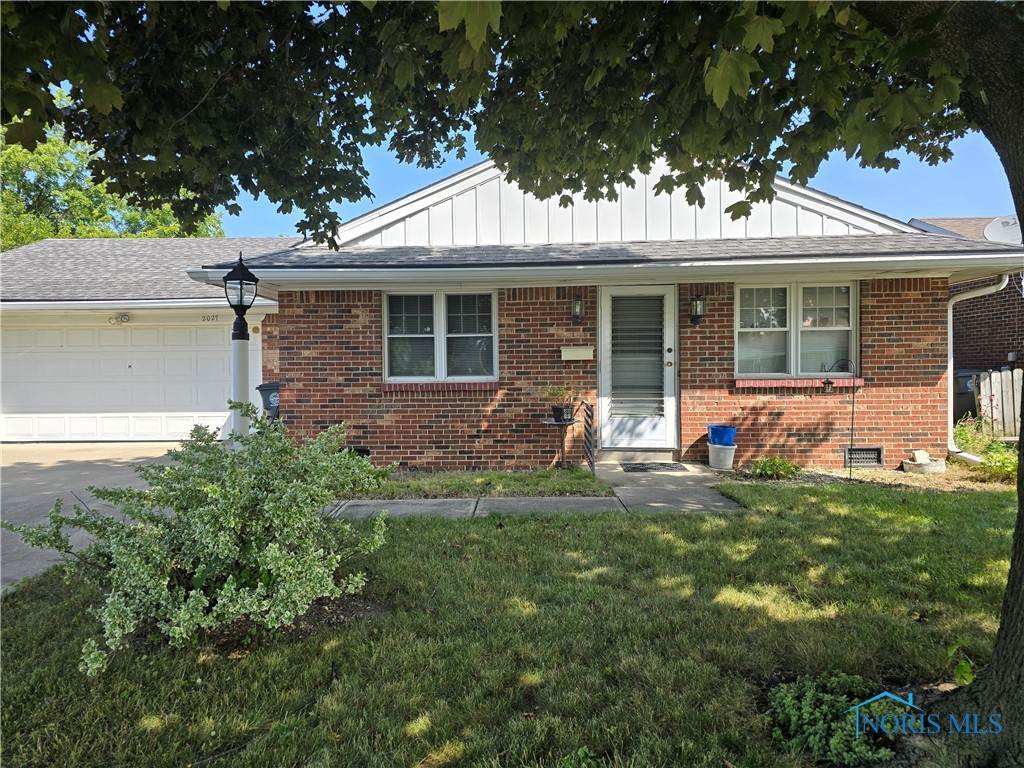 2027 Keen Avenue - Photo 1