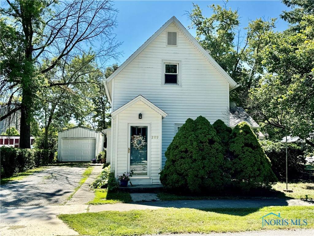 209 Woodcox Street - Photo 1