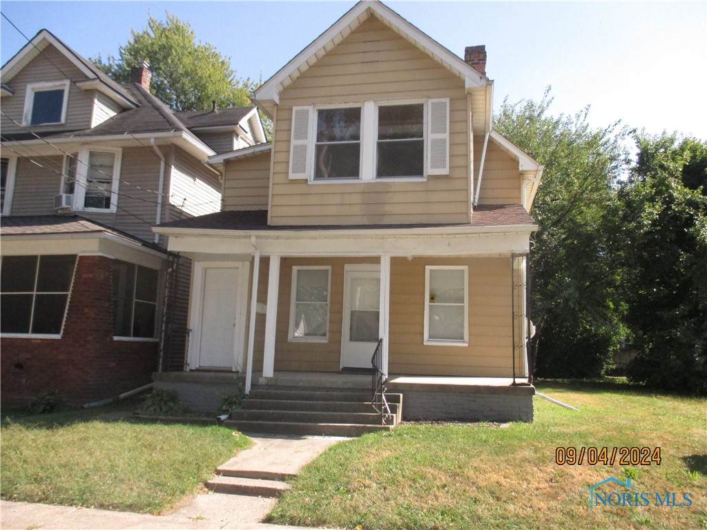 2563 Foraker Avenue - Photo 1