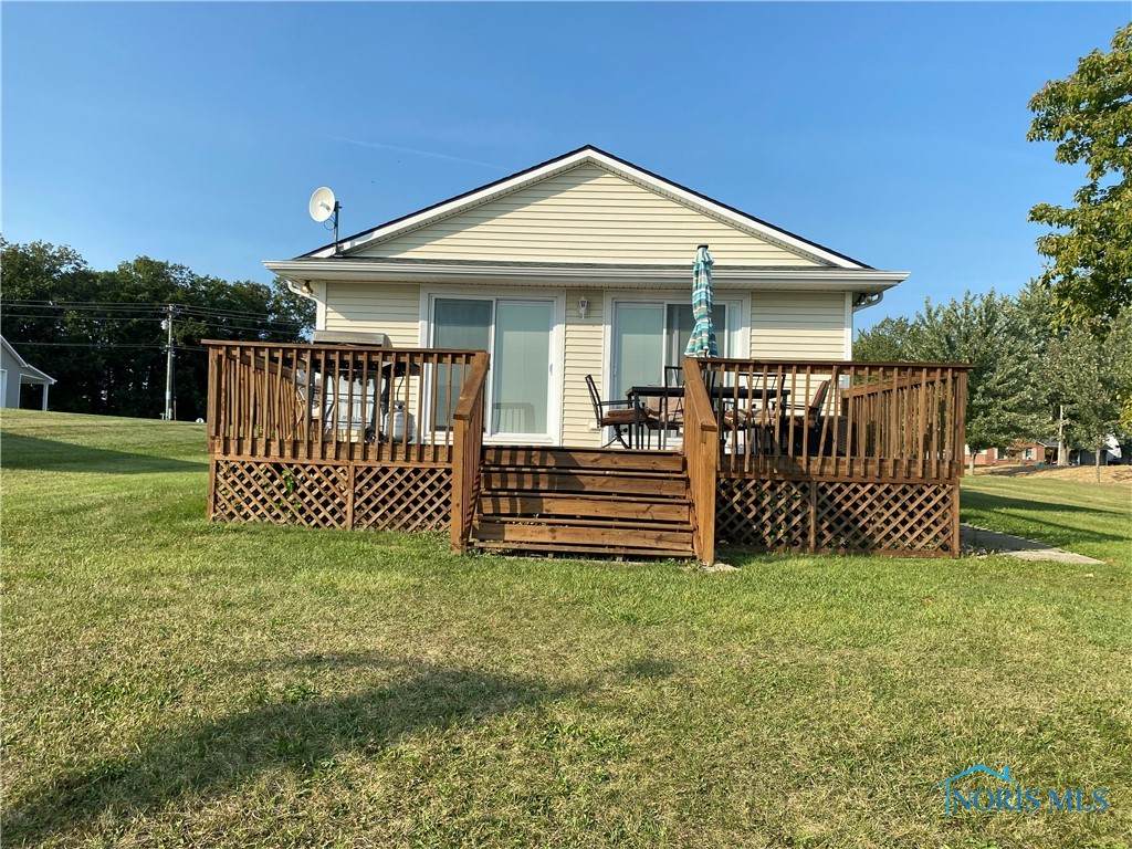158 Seneca Drive - Photo 1