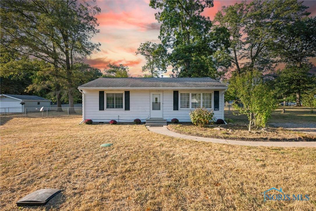 8946 Frankfort Road - Photo 1
