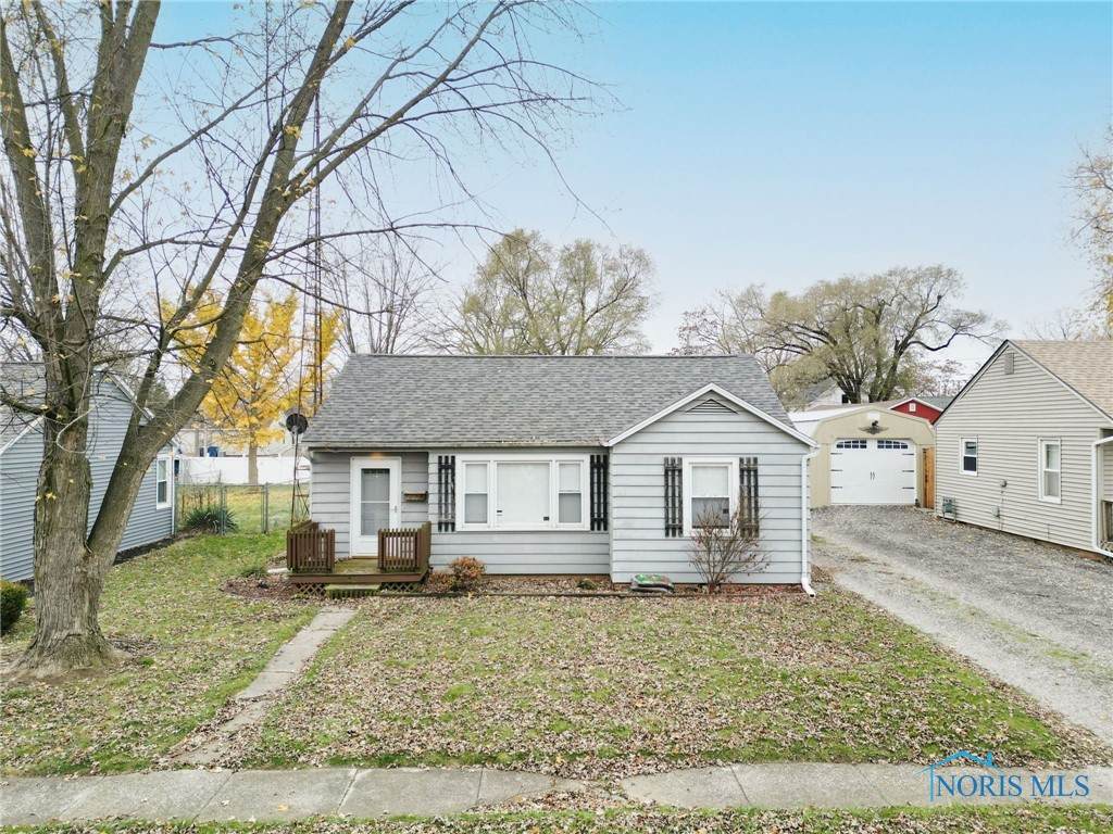 812 Cherry Street - Photo 1