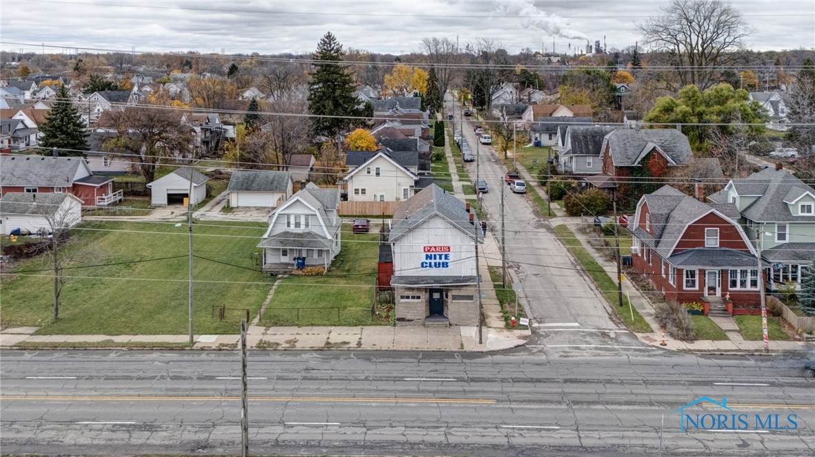 1202 Front Street - Photo 1