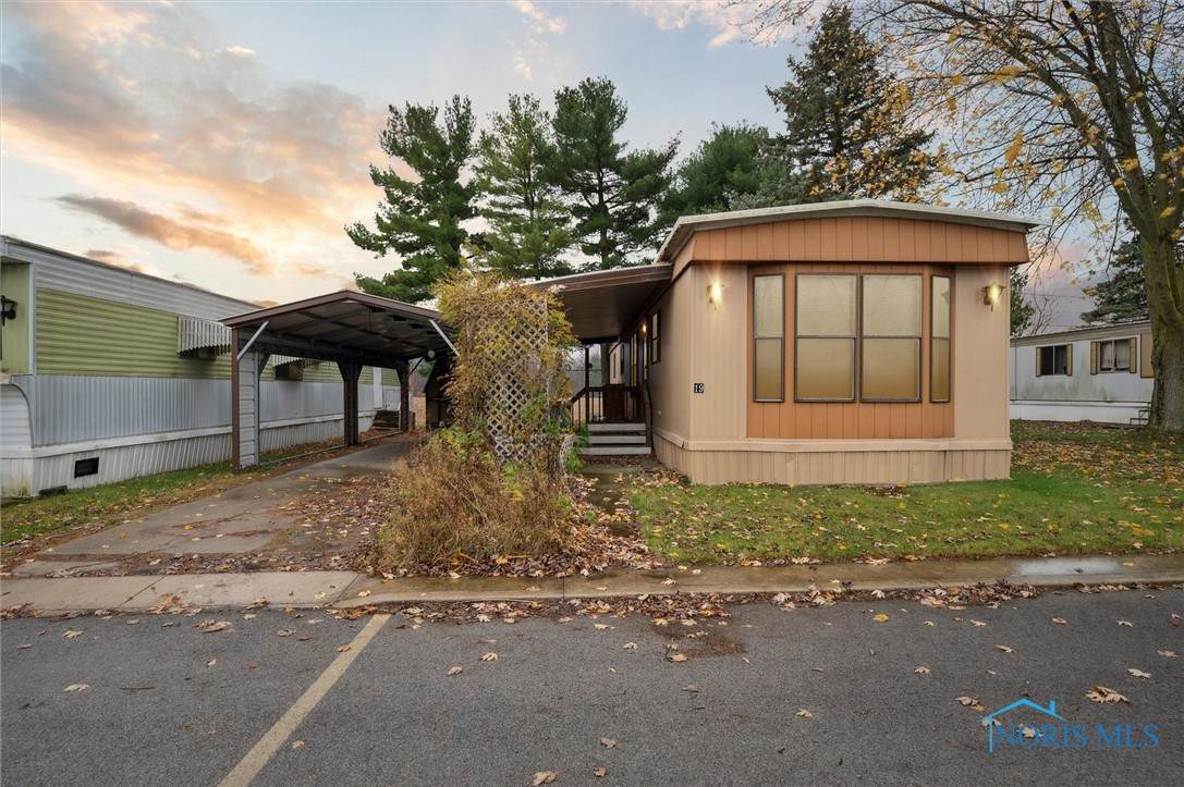 475 Main Street - Photo 1