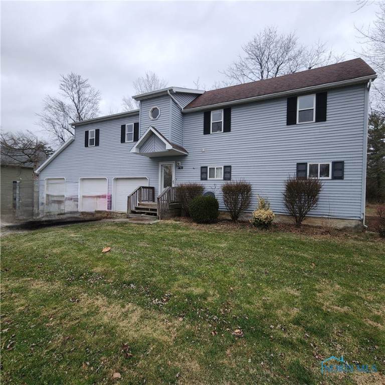 1439 Strong Avenue - Photo 1