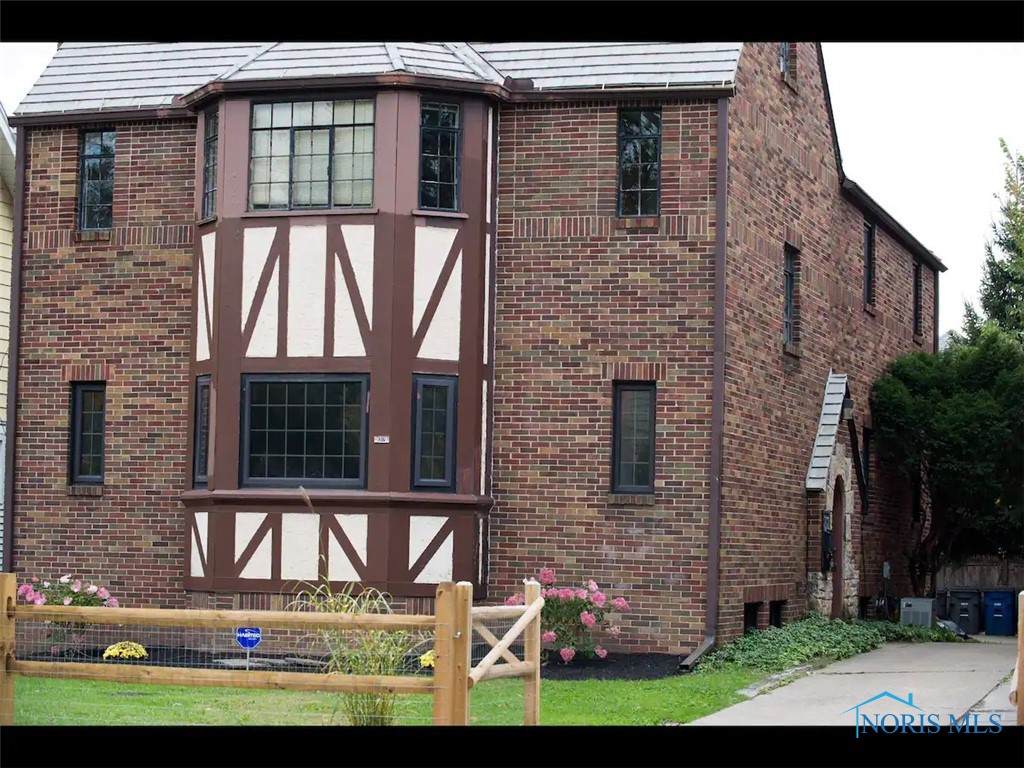 1317 Laclede Road - Photo 1