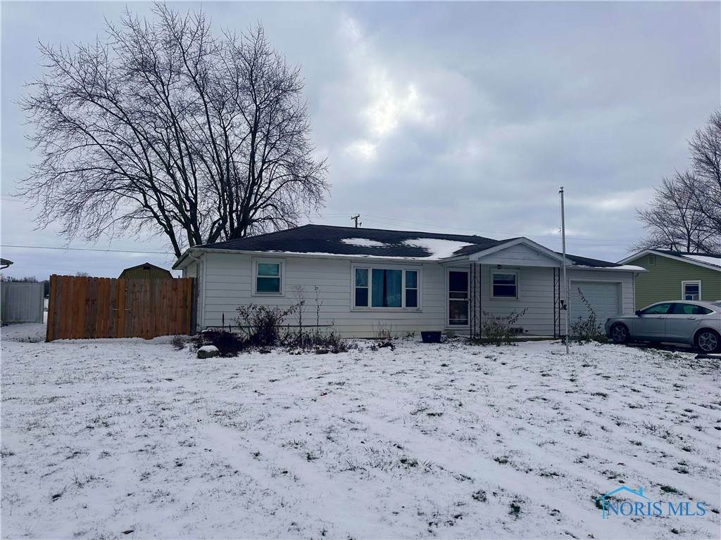 525 Plainfield Drive - Photo 1