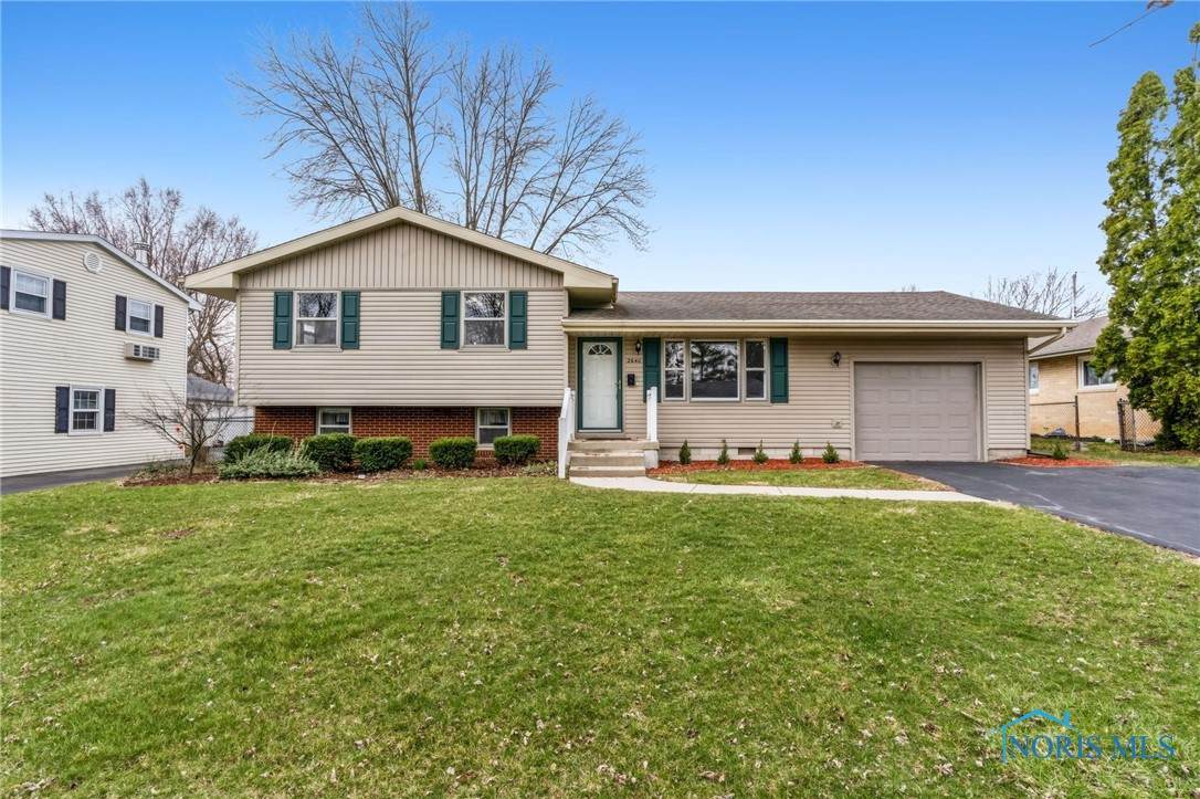 2640 Hollybrook Drive - Photo 1