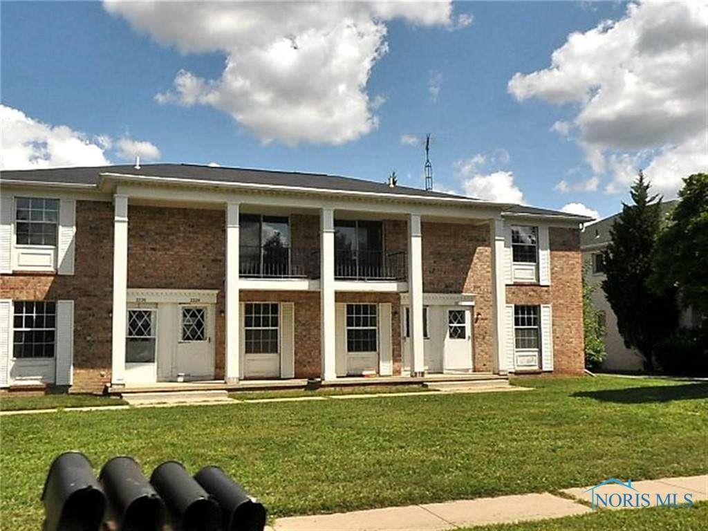 2208 Rockspring Road - Photo 1