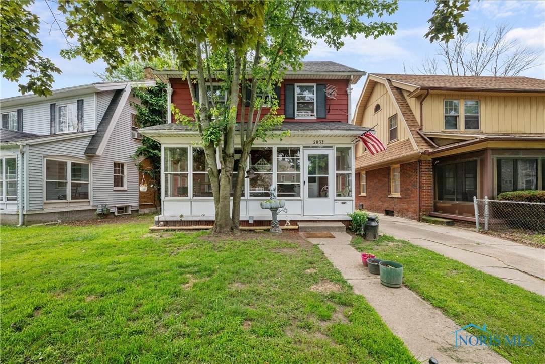 2033 Crosswell Place - Photo 1