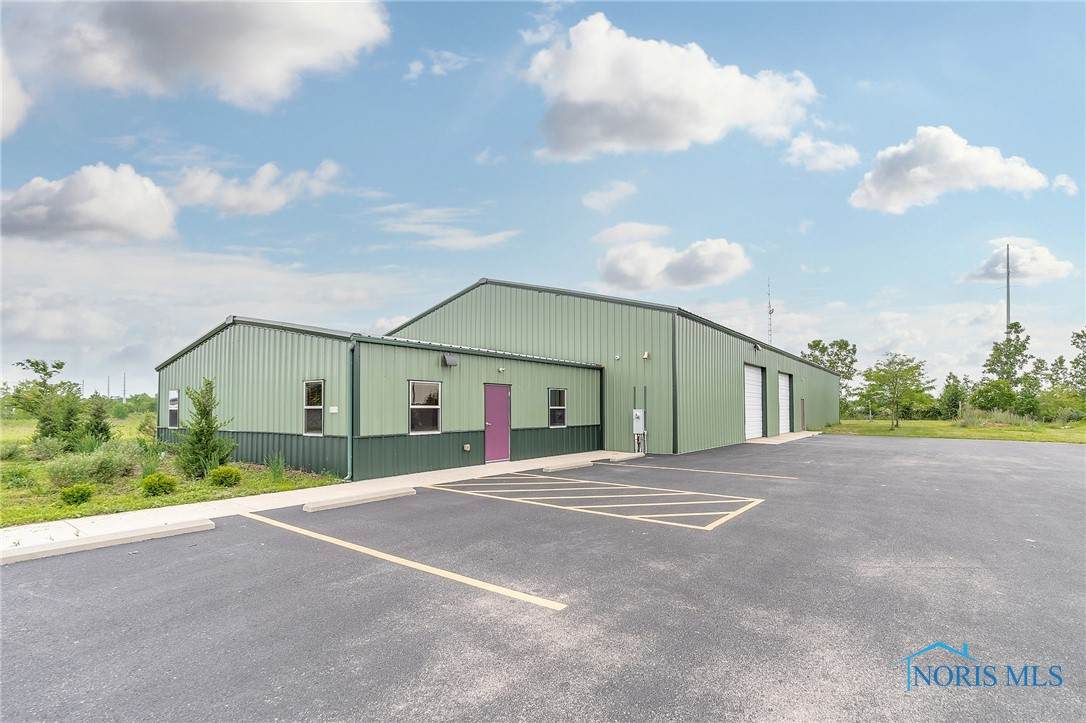 1752 Romick Parkway - Photo 1