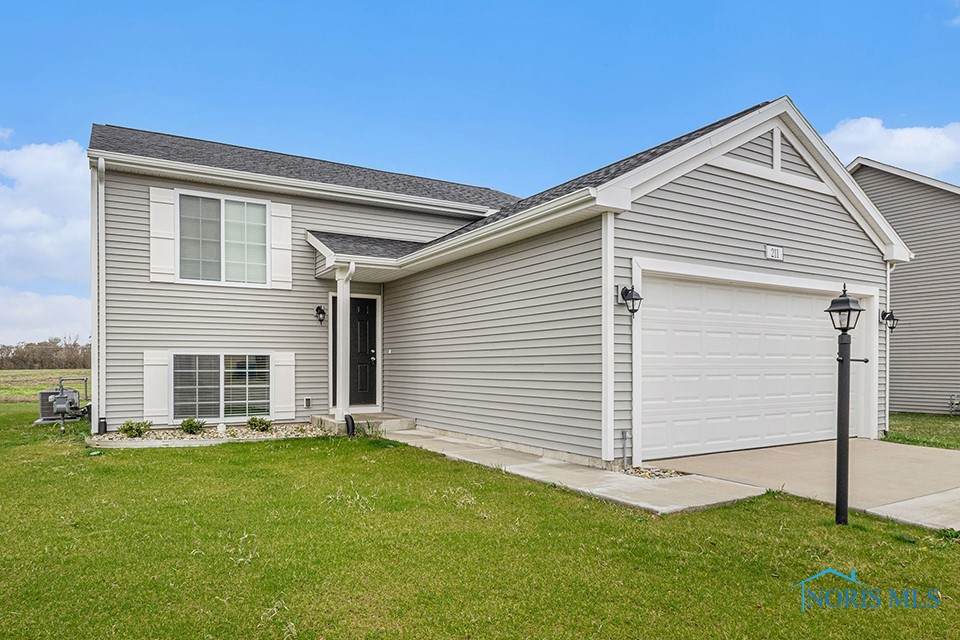 148 Meadowgate Drive - Photo 1